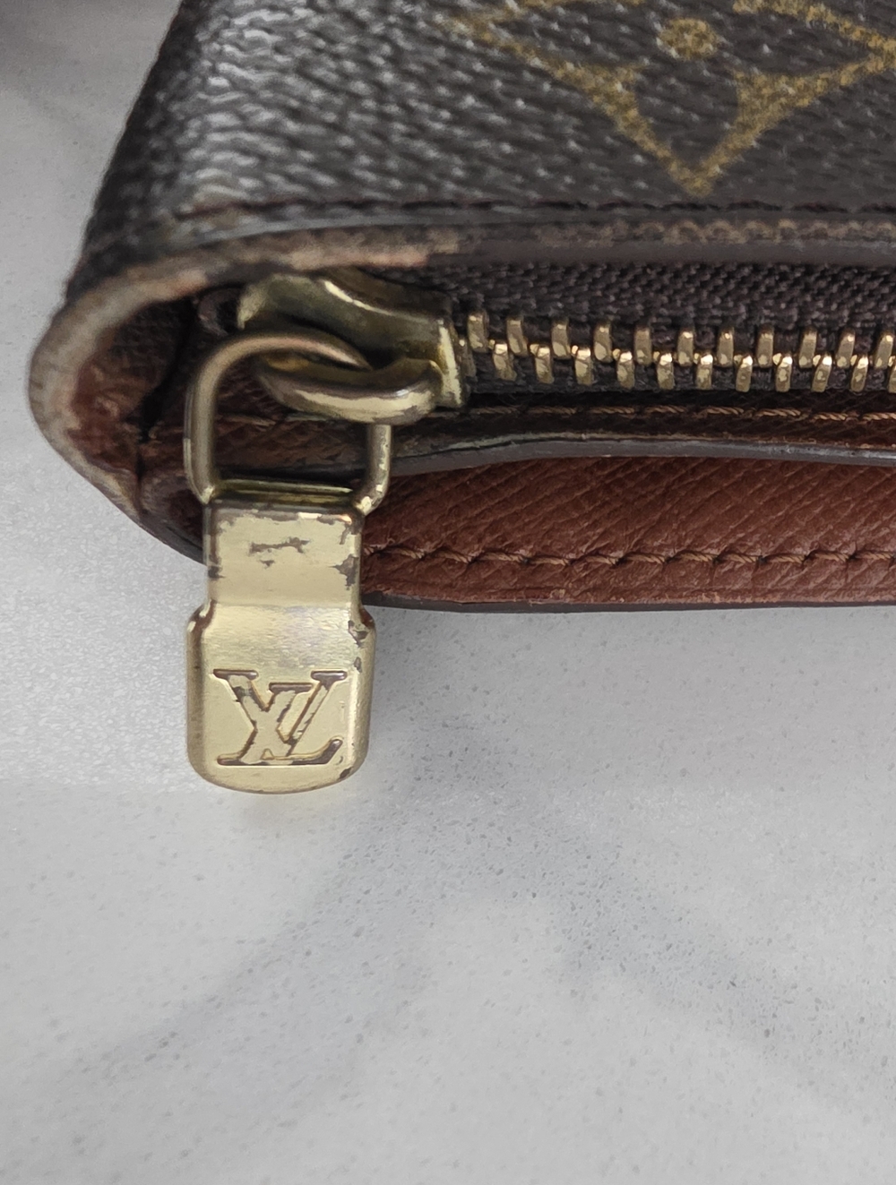AUTHENTIC Louis Vuitton Monogram Bifold Snap Wallet (Pre-loved Condition!) - Picture 12 of 12